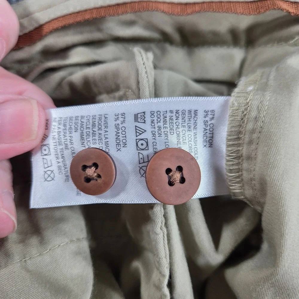 Tommy Bahama Men's 40 Beige Stretch Flat Front Shorts